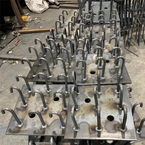 图纸中如何确定攀枝花预埋件的位置？